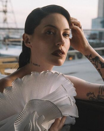 Full leaked Bishop briggs private photo