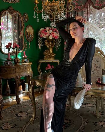 Full leaked Bishop briggs private photo
