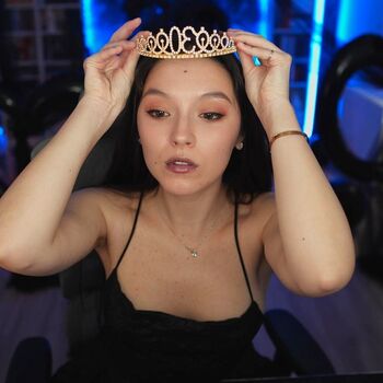 Full leaked Bisscute private photo
