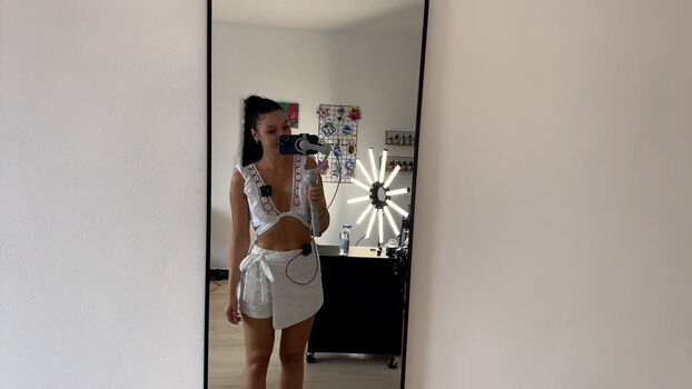 Full leaked Bisscute private photo