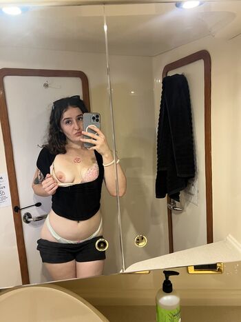 Full leaked Bitemyblueberry private photo