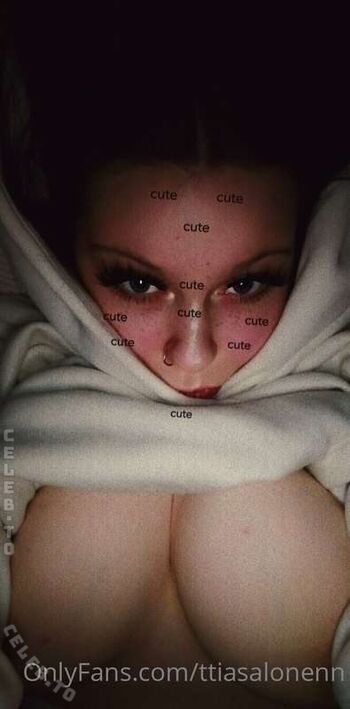 Full leaked Blackheadmom private photo