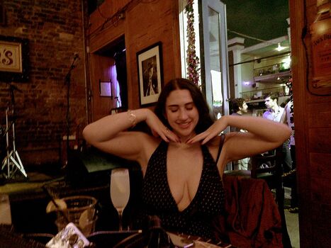 Full leaked Blahblahemily private photo