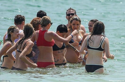 Full leaked Blake lively private photo