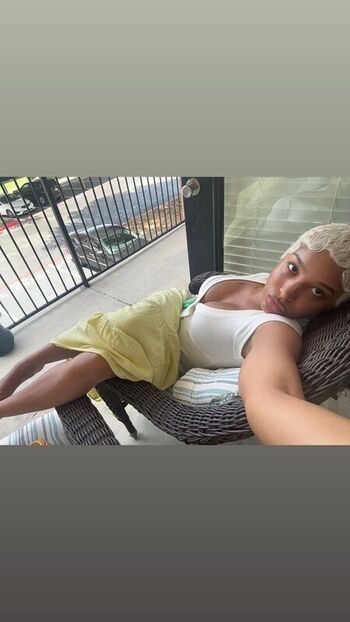 Full leaked Bllessiingss private photo