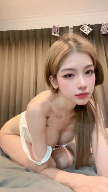 Full leaked Bllncp page private photo
