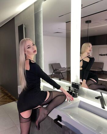 Full leaked Blncngl page private photo
