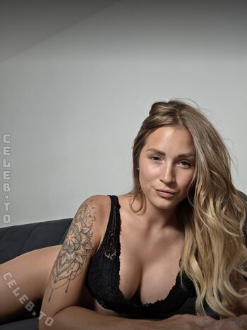 blonde_model