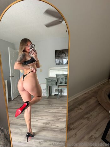 Full leaked Blondebaddee private photo