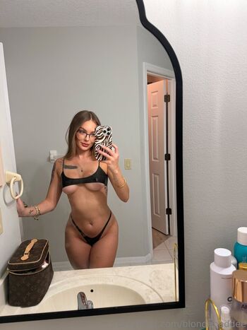 Full leaked Blondebaddee private photo