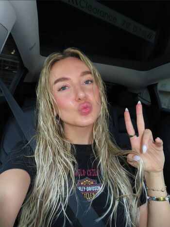 Full leaked Blondecpl page private photo