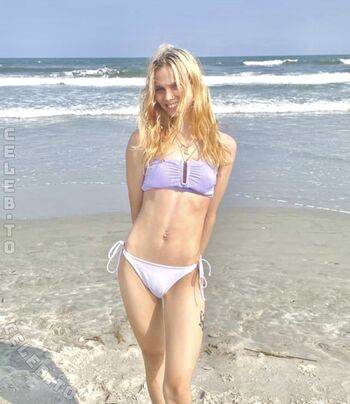 Full leaked Blondeeegirl page private photo
