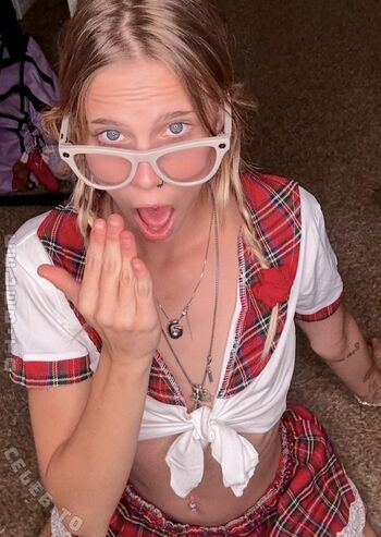 Full leaked Blondeeegirl page private photo