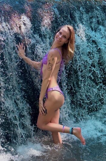 Full leaked Blondeeegirl page private photo