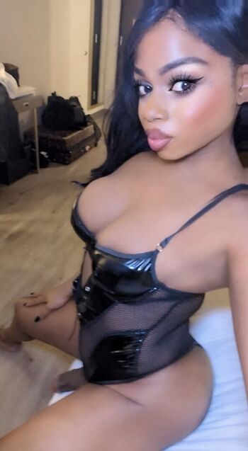 Full leaked Blondiegotperks private photo