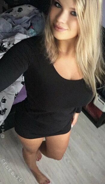 Full leaked Blondiesek private photo