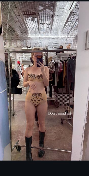 Full leaked Blondshell private photo