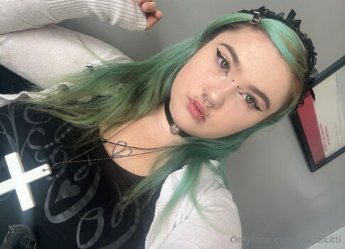 Full leaked Bloodikittix private photo