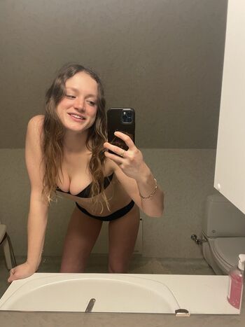 Full leaked Blue summers private photo