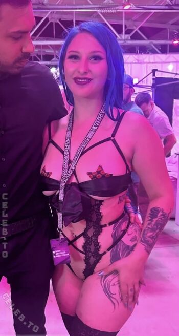 Full leaked Bluemel private photo