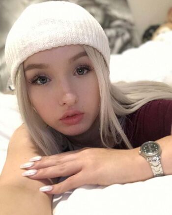Full leaked Blukitsun private photo