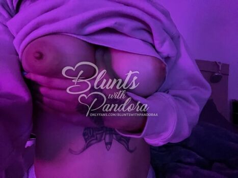 Full leaked Bluntswithpandoraa private photo