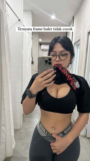 Full leaked Bluntviews private photo