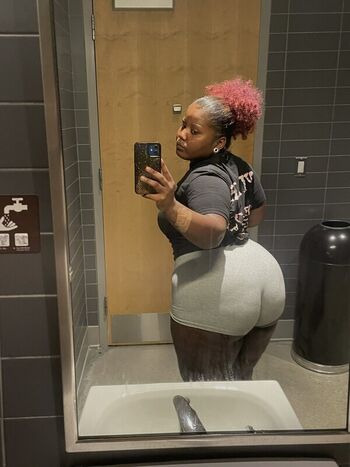 Full leaked Blvckasszilla private photo