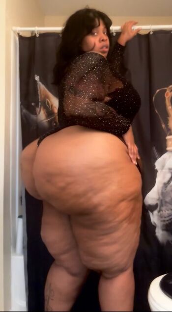 Full leaked Blvckasszilla private photo