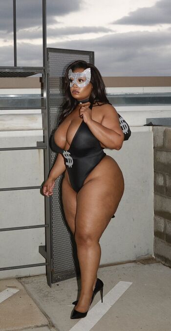 Full leaked Blvckasszilla private photo
