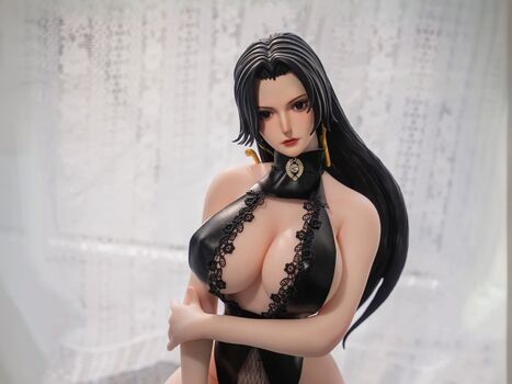 Full leaked Boa hancock private photo