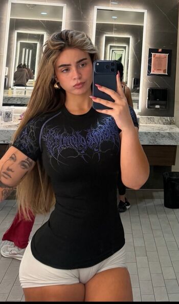 Full leaked Bobbie moore page private photo