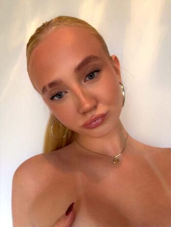 Full leaked Bombette martin private photo