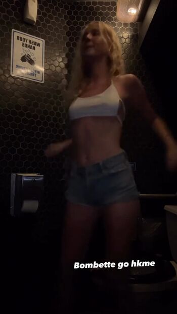 Full leaked Bombette martin page private photo