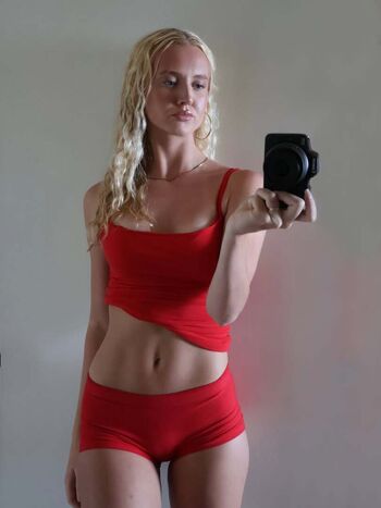Full leaked Bombette martin private photo