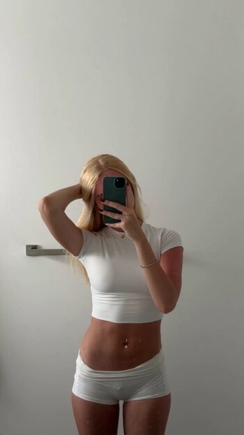 Full leaked Bombette martin private photo