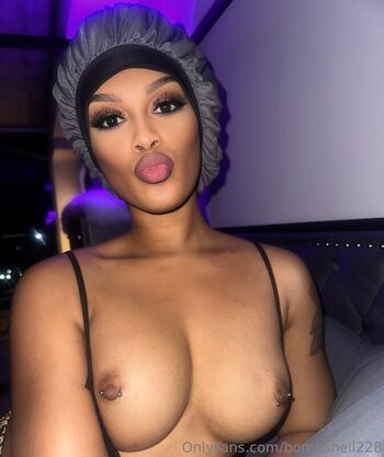 __Bombshell__