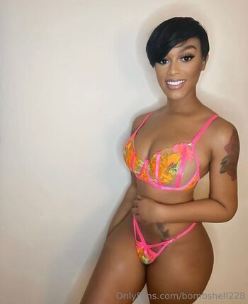 __Bombshell__