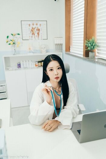 Full leaked Bomi private photo