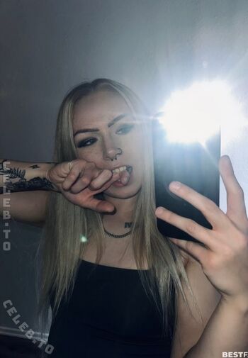 Full leaked Bonnie b private photo