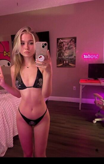Full leaked Booleahhh  page private photo