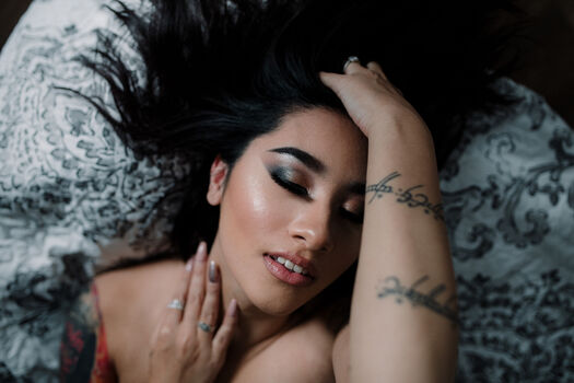 Full leaked Boudoir page private photo