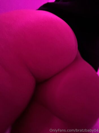 Full leaked Bratzparisxo private photo