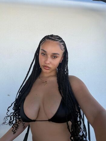 Full leaked Breah hicks private photo