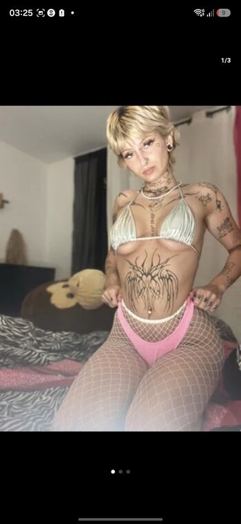 Full leaked Breezydolls private photo