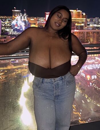 Full leaked Brefluenced private photo