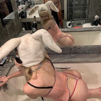 Full leaked Bridesque private photo
