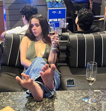 Full leaked Brisweetfeet private photo