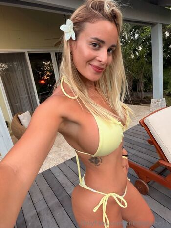 Full leaked Britneybabe private photo