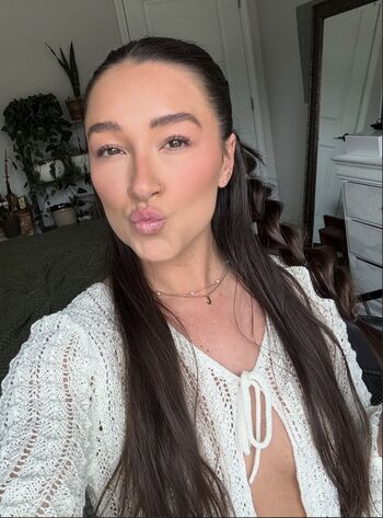 Full leaked Britroselang private photo